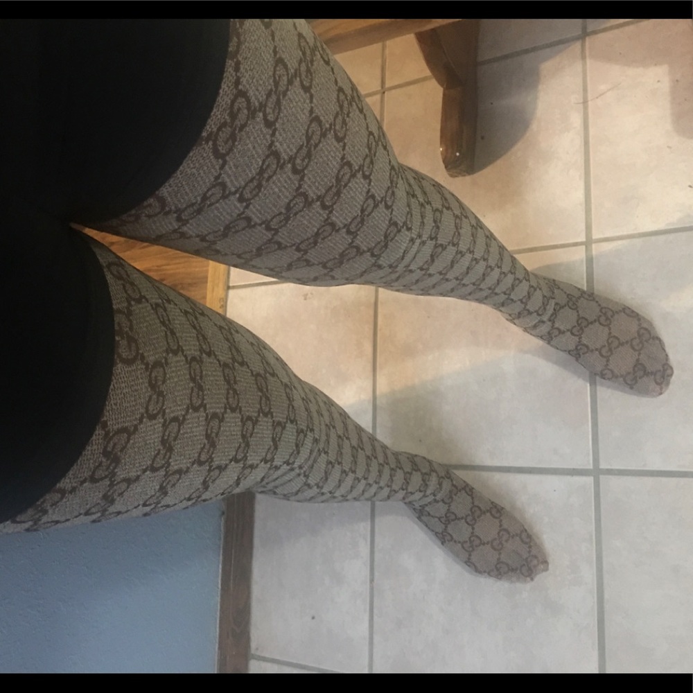 Authentic Gucci leggings size large